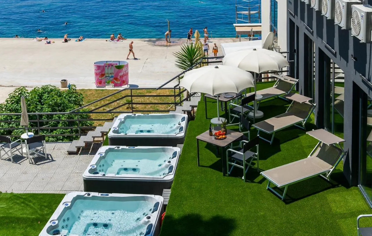 Via Mare Luxury Rooms Split Guest house
